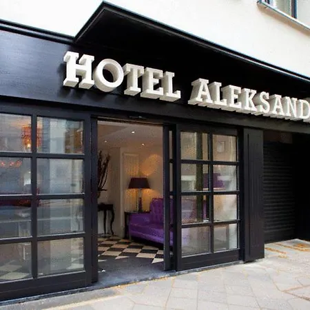 Otel Aleksandra Düsseldorf