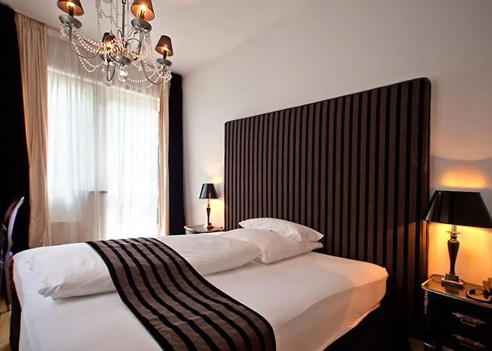 Otel Aleksandra Düsseldorf