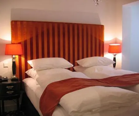 Otel Aleksandra Düsseldorf